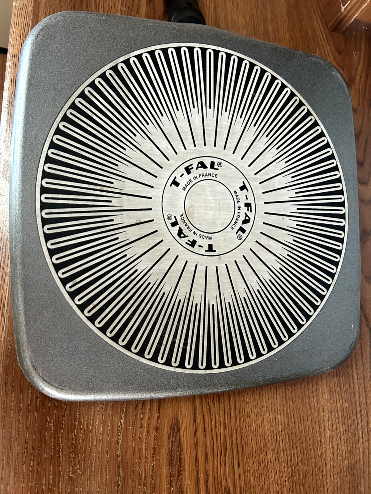 T-fal Easy Care Nonstick Griddle 10.5 in Thermo-spot Technology DISHWASHER SAFE