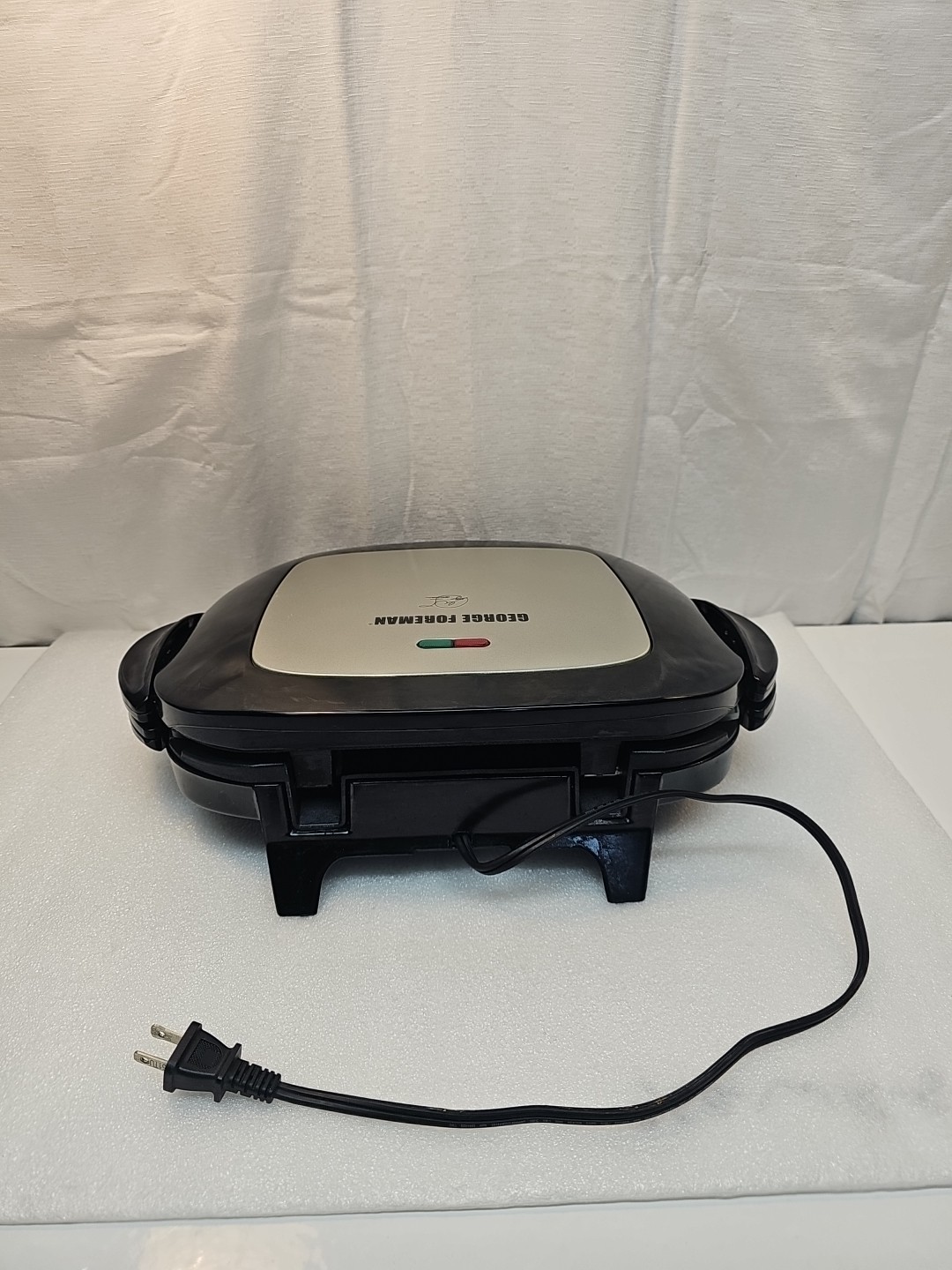 George Foreman Serving Removable Plate Grill Panini Press Platinum GRP472P-1000W