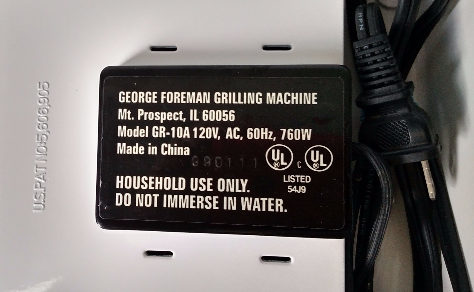 GEORGE FOREMAN Grilling Machine(s) ~ GR-10A ~ White ~ 120V, 760W ~ Drip Tray