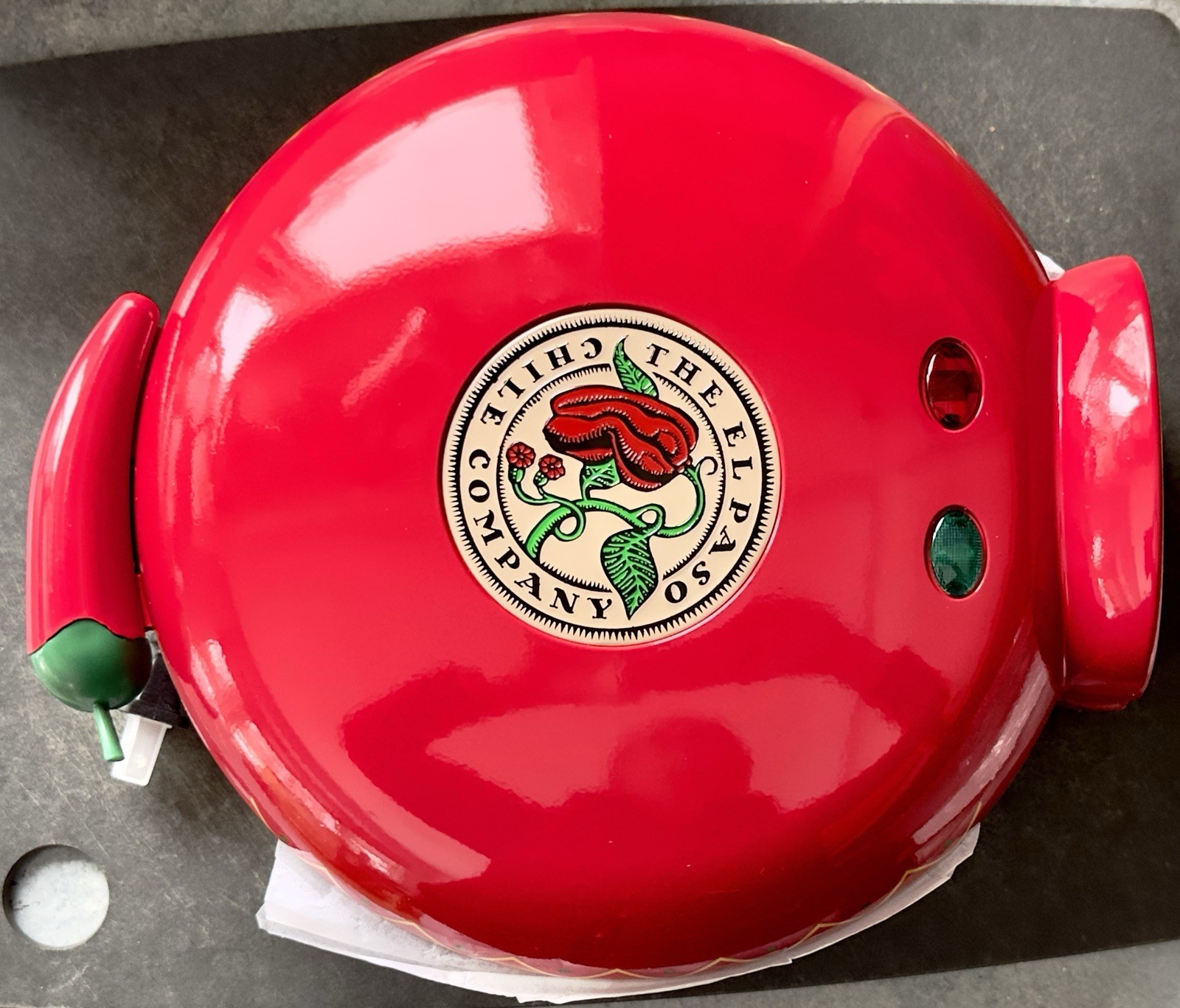 El Paso Chile Company Quesadilla Maker S676 Red Pepper Design NEW in Open Box