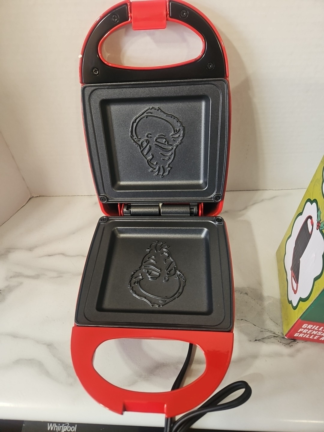 Dr. Seuss The Grinch Grilled Cheese Panini Sandwich Maker Non Stick NEW!