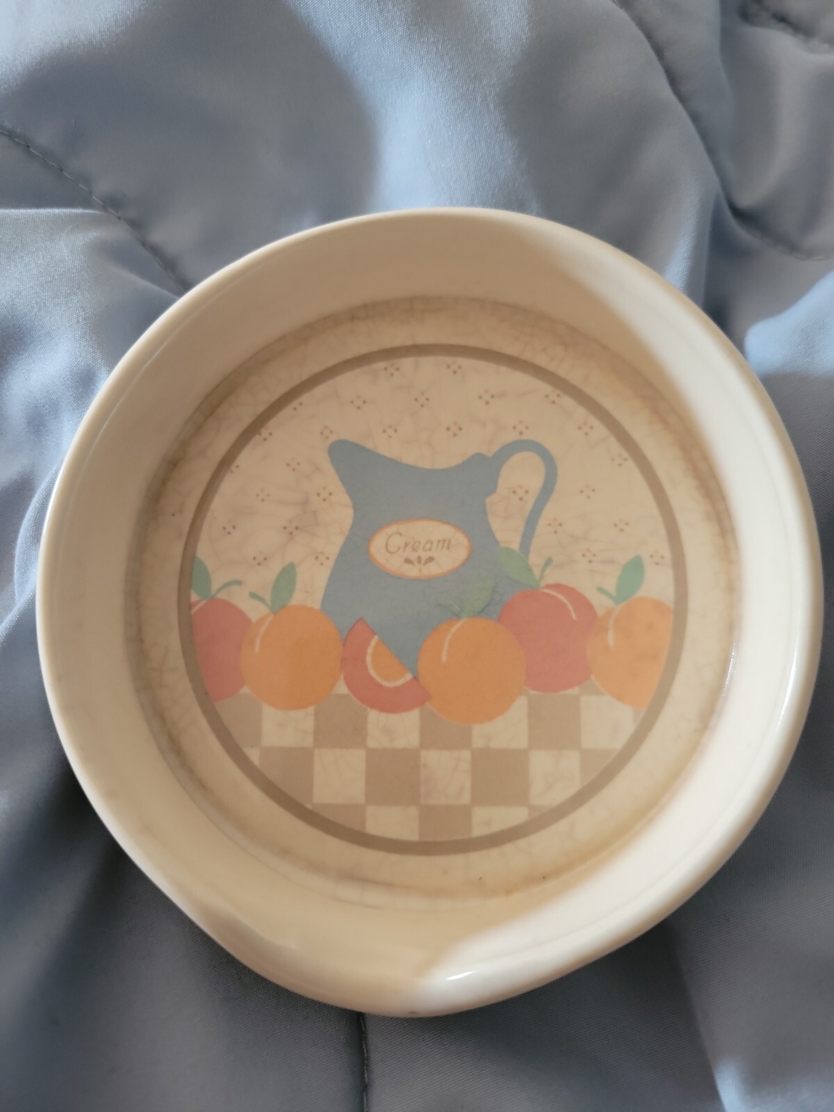 VINTAGE GREASE DRIP CUP/SPOON REST BY MARY WILKINS KELLY