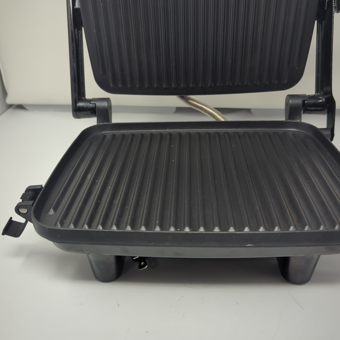 Hamilton Beach 25460A Panini Press – Silver Sandwich Toaster Maker Indoor Grill