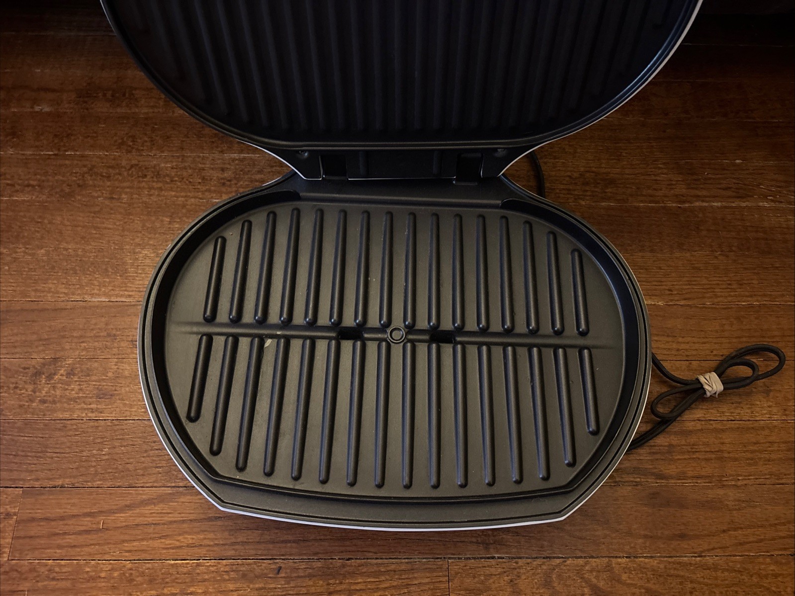 MAGIC CHEF Rapid Grill FG6-3 Indoor Electric 6 Patty – 1280 Watts Grease Trap