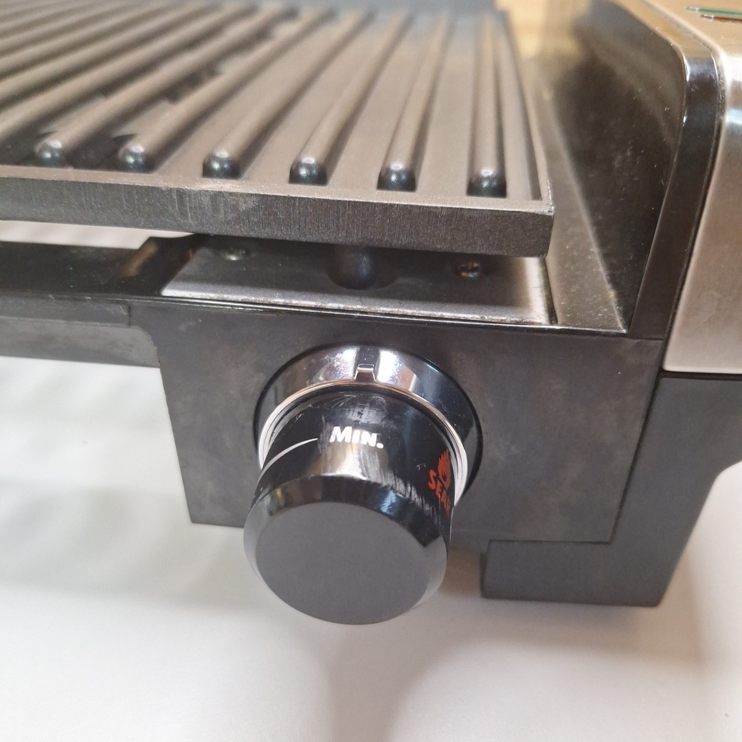 Hamilton Beach Electric Indoor Searing Grill (NO LID NO DRIP TRAY, TESTED WORKS)