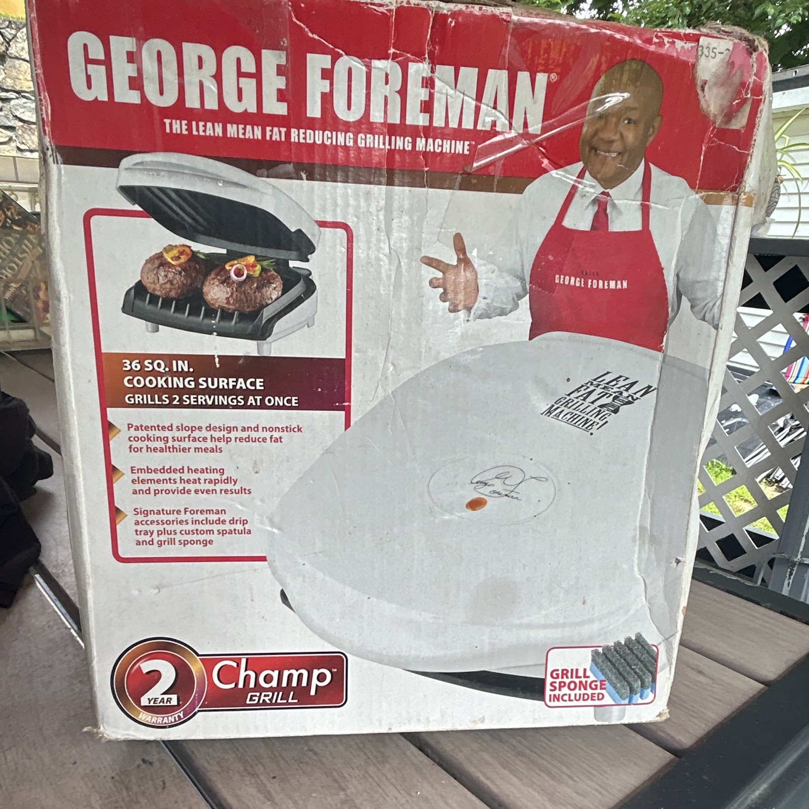 George Foreman Champ Grill GR10WSP1 800W 36 sq in Non-Stick Drip Tray White