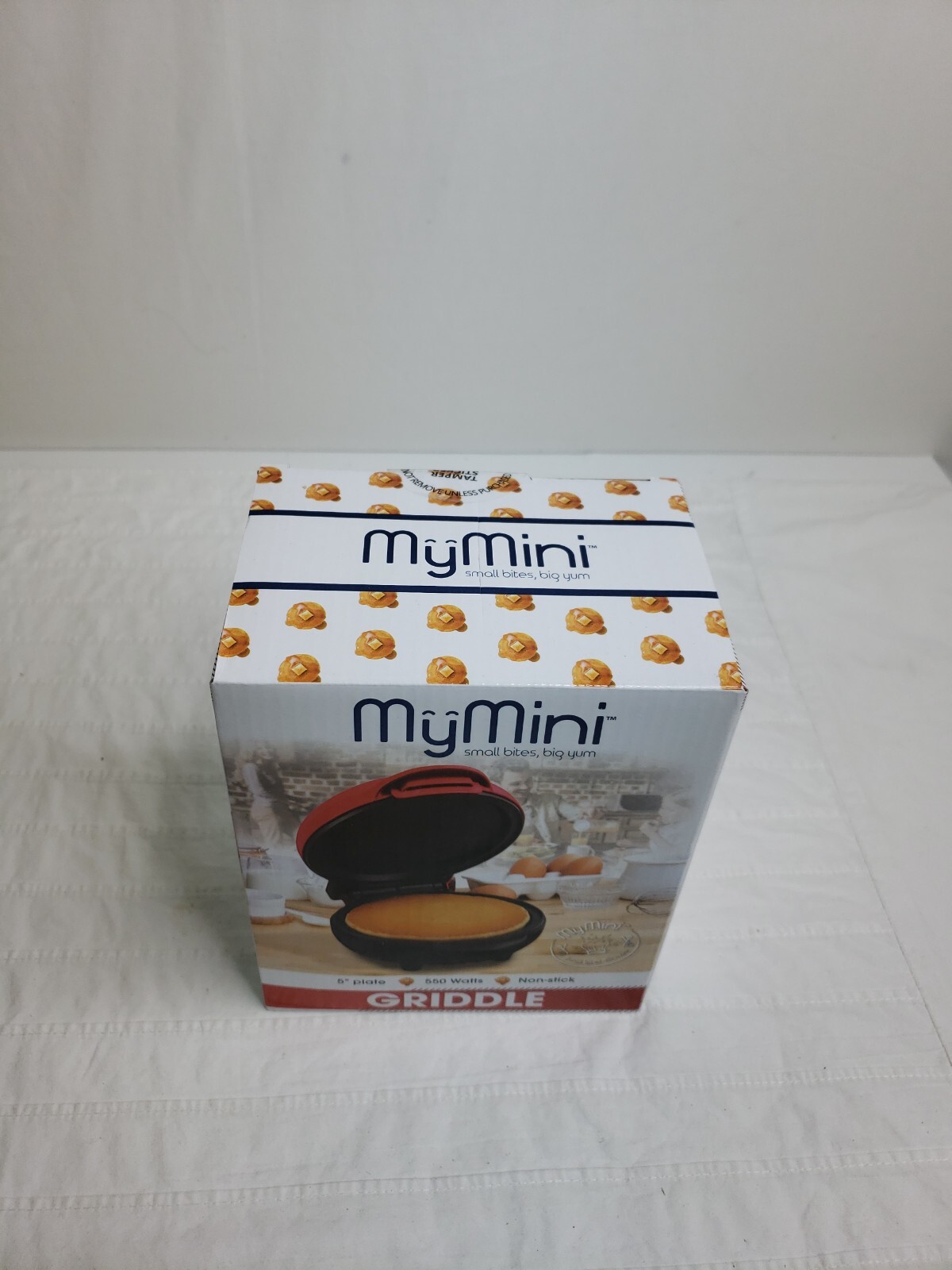 Nostalgia My Mini Griddle 5” Nonstick Cooking Surface Wipes Clean Compact Red