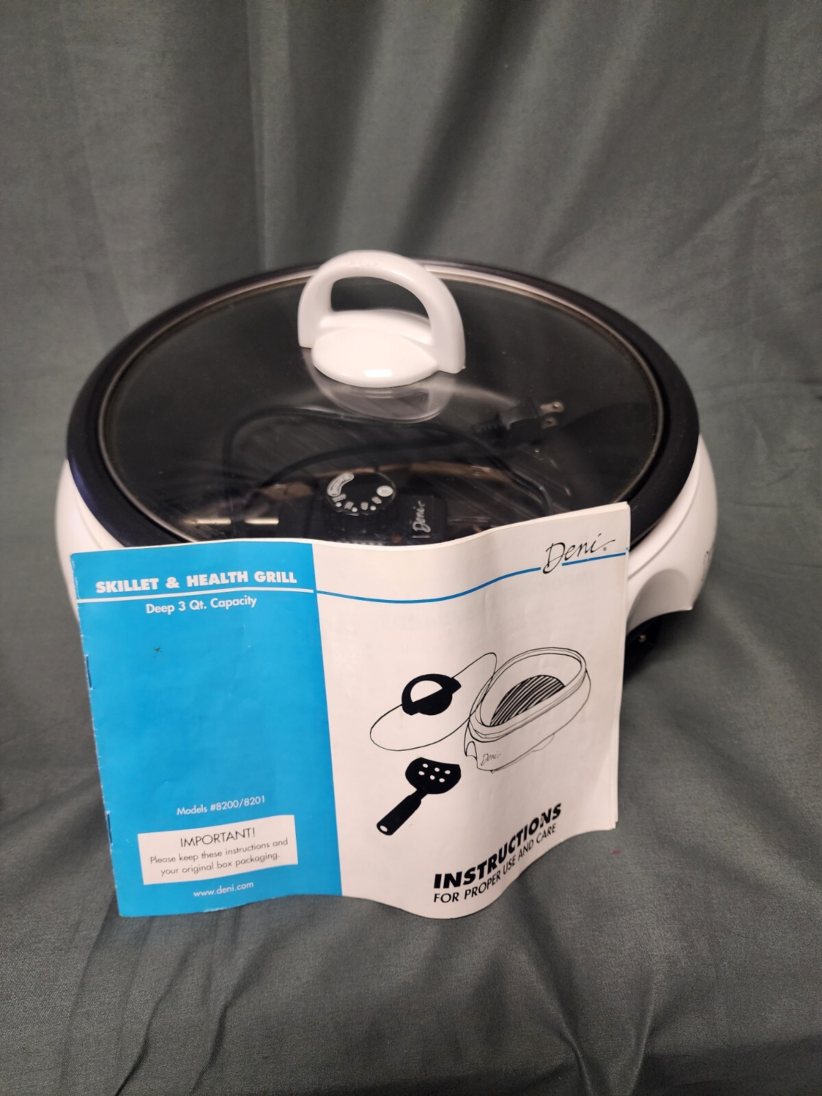 Deni’s Skillet & Health Grill, Model 8200/8201, Deep 3 qt. Capacity