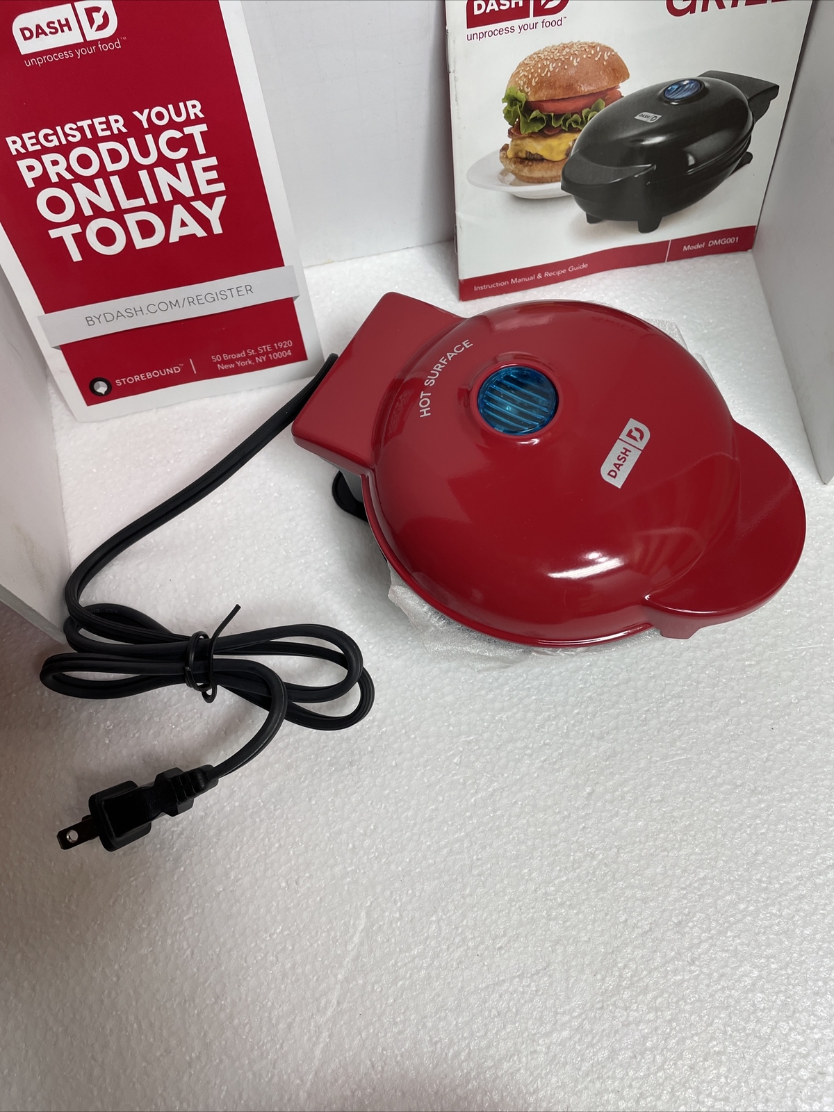 Dash mini maker grill, Red New in Box 4″ Surface 350 Watts Easy Clean NEW!
