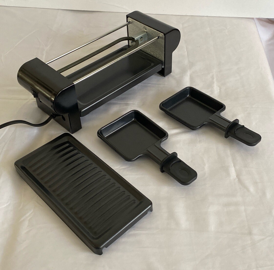 HouseCo Classic 2 Person Raclette Grill BC-1002 Fun Cooking Around The Table