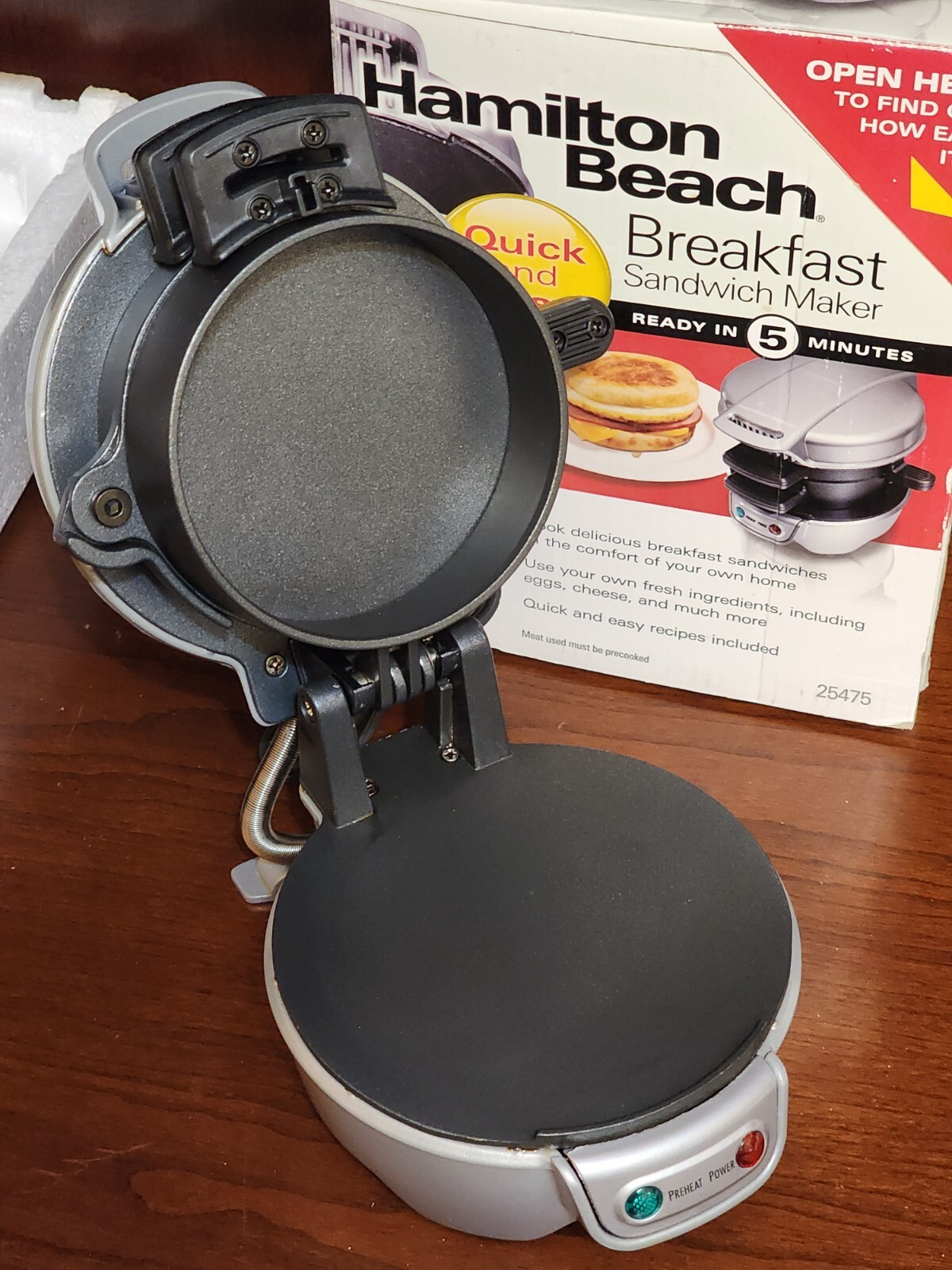Hamilton Beach Breakfast Sandwich Maker 25475 Silver – EUC – THE ORIGINAL!!!
