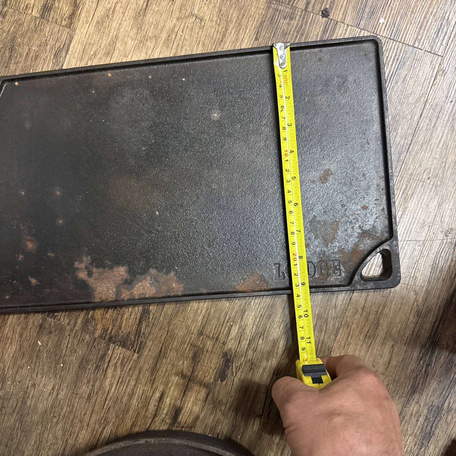 Lodge Logic 2-Sided Cast Iron Griddle 16 1/2 Inch