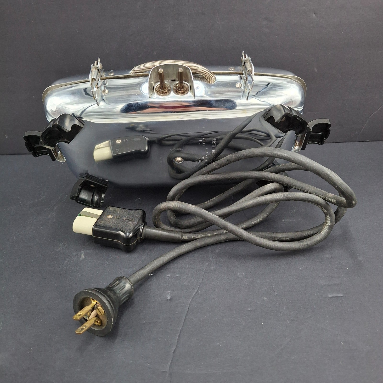 Bersted Mfg Model 360 Sandwich Griddle Press Chrome Bakelite Handles