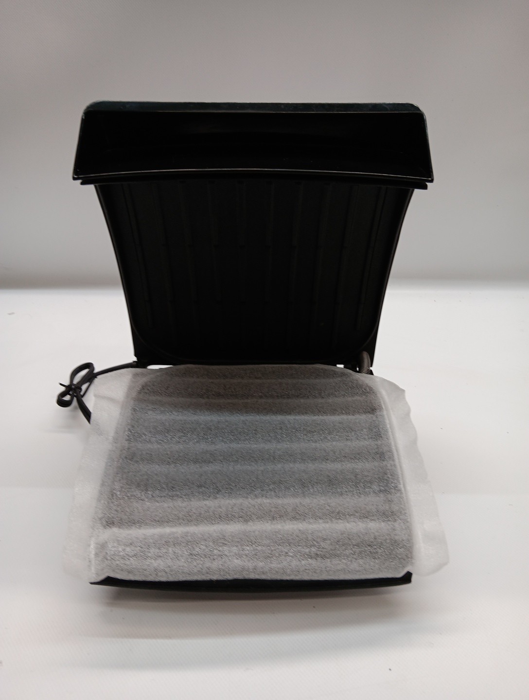 George Foreman Healthy Cooking Champ Grill GR0038W White New Without Box