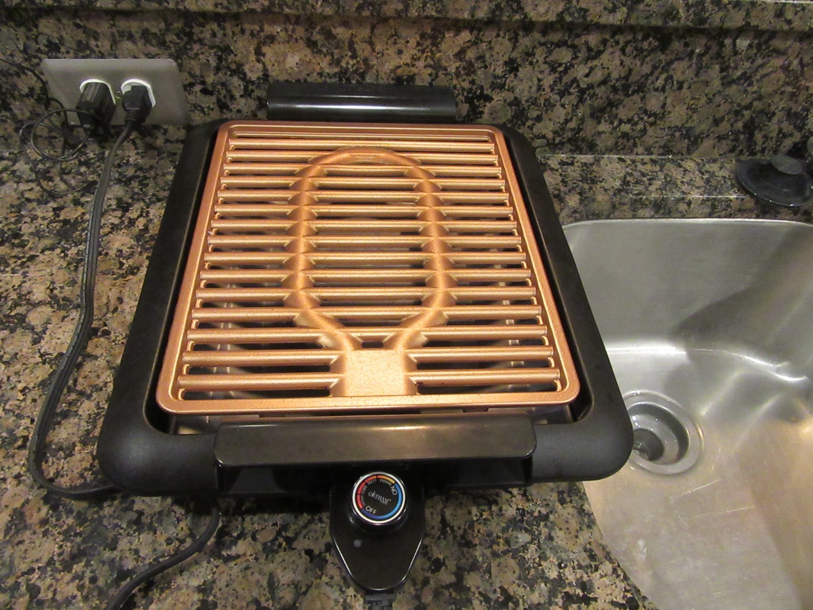 Gotham Steel Electric Smokeless Grill Working Great and Very Clean See Video