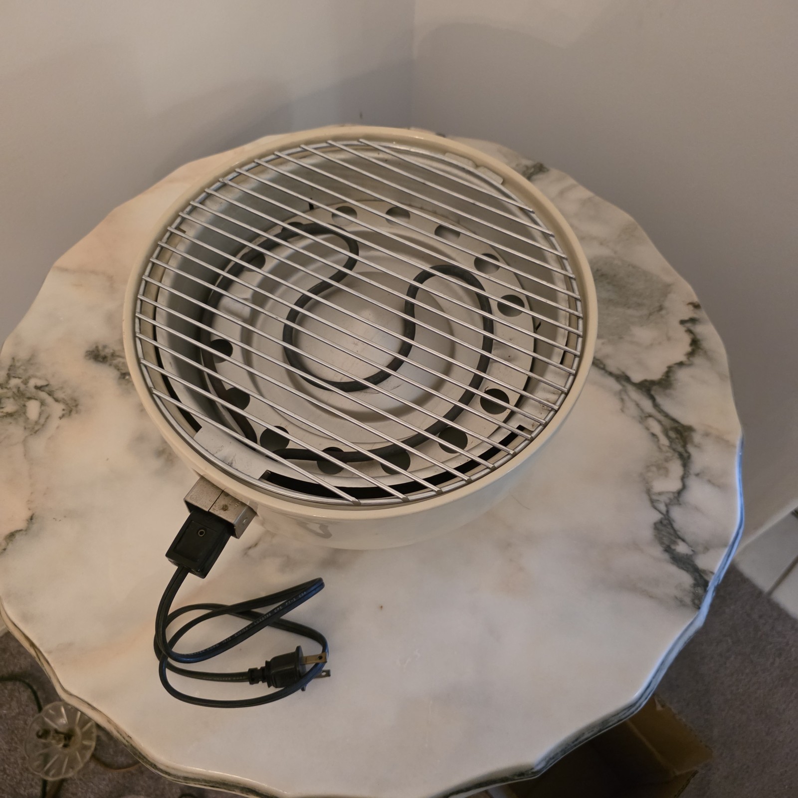 Contempra Indoor Electric Char B Que Grill Smokeless ECB-32 Stoneware Tan Base