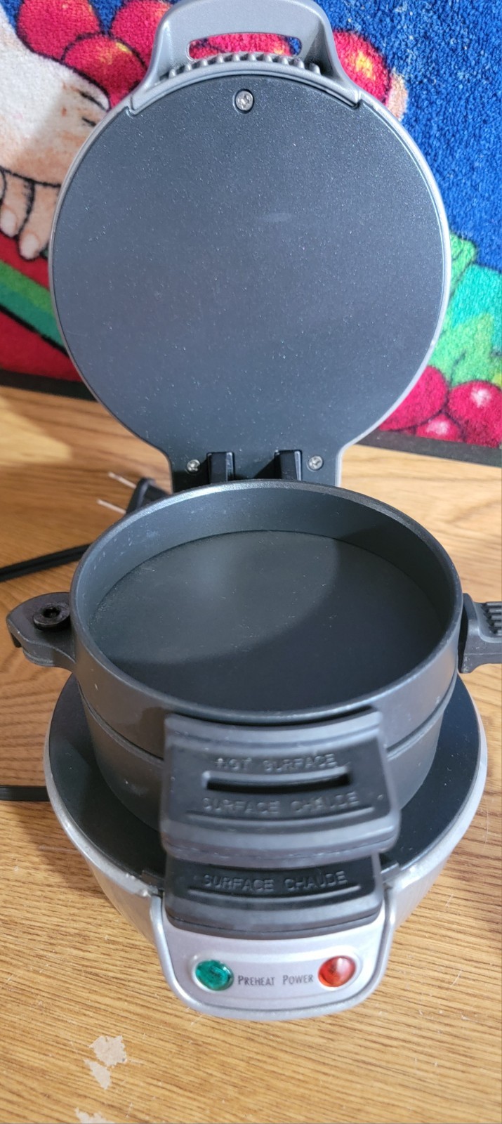 Breakfast Sandwich Maker -Hamilton Beach  25475 Silver Other Sandwiches Too