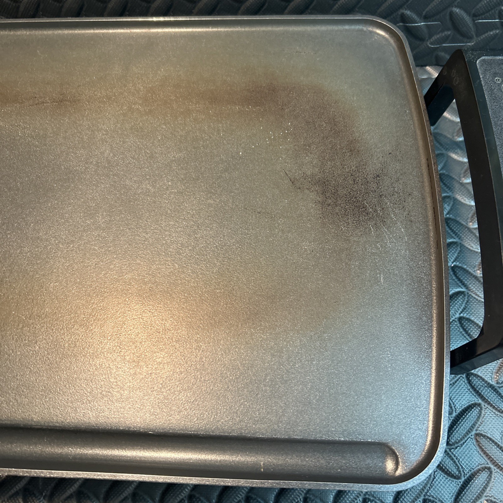Presto 07111 20-inch Electric Griddle with Handles Drip Tray Power Cord USA