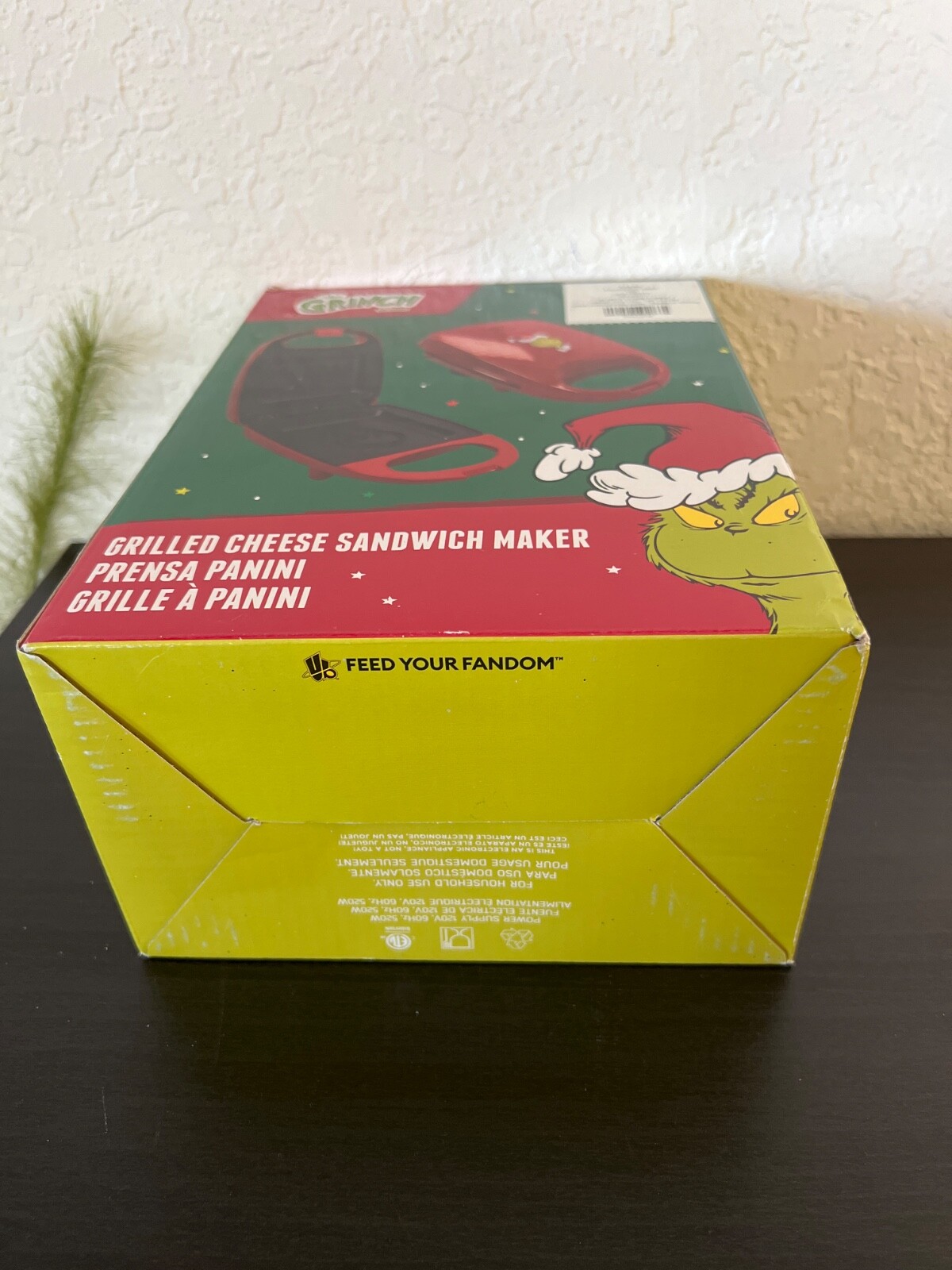 Dr.Seuss Christmas THE GRINCH Grilled Cheese Sandwich Panini Makers Red NEW +BOX