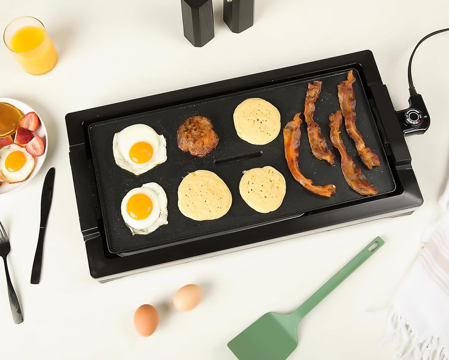 XL Nonstick Electric Griddle 1800W – Perfect for Pancakes, Eggs & Teppanyaki