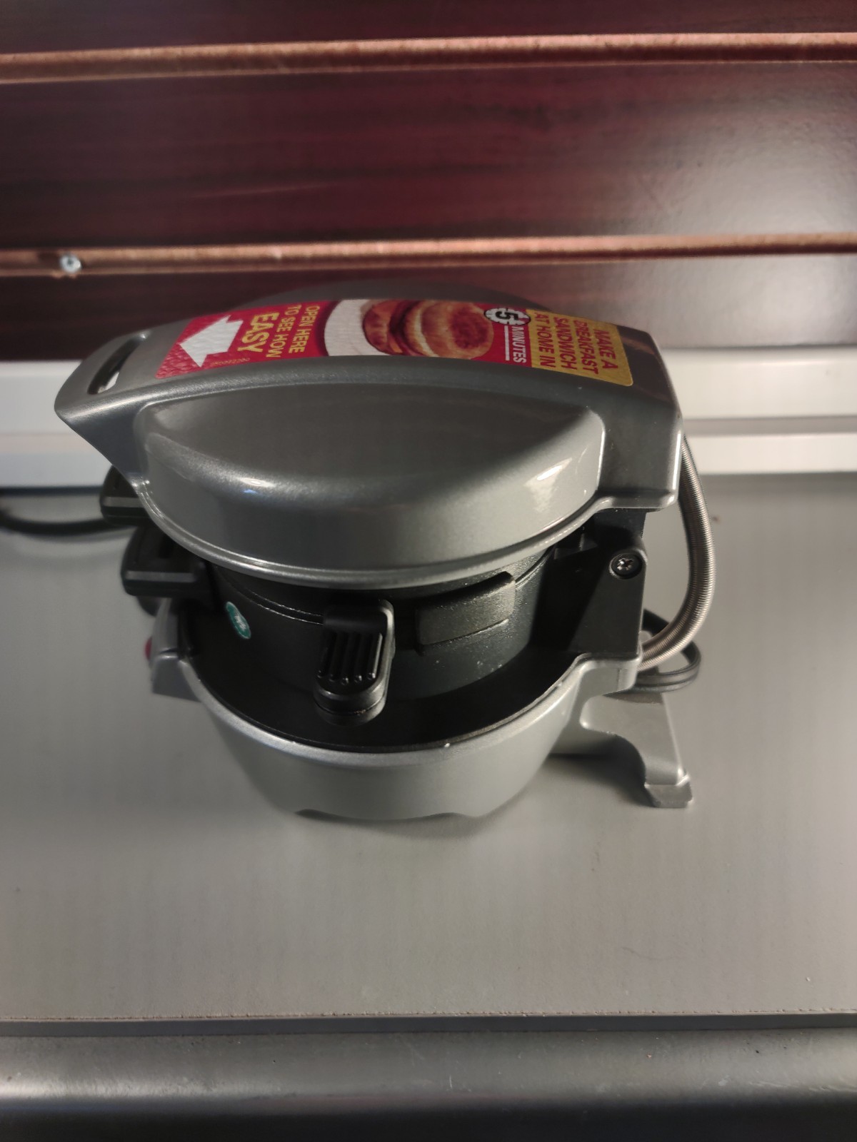 Hamilton Beach 2475 Breakfast Sandwich Maker – Silver/Black