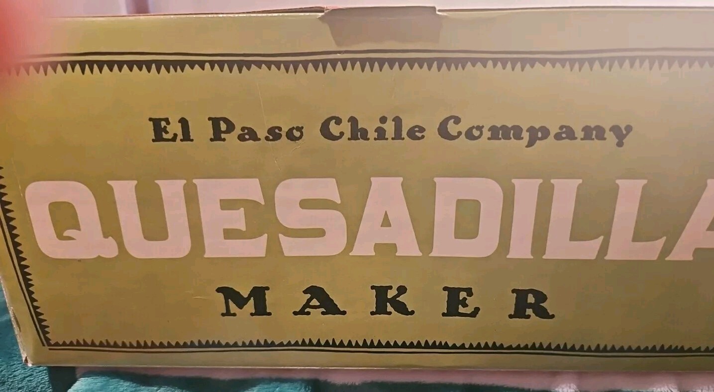 El Paso Chile Company Red Quesadilla Maker ~ New Open Box!