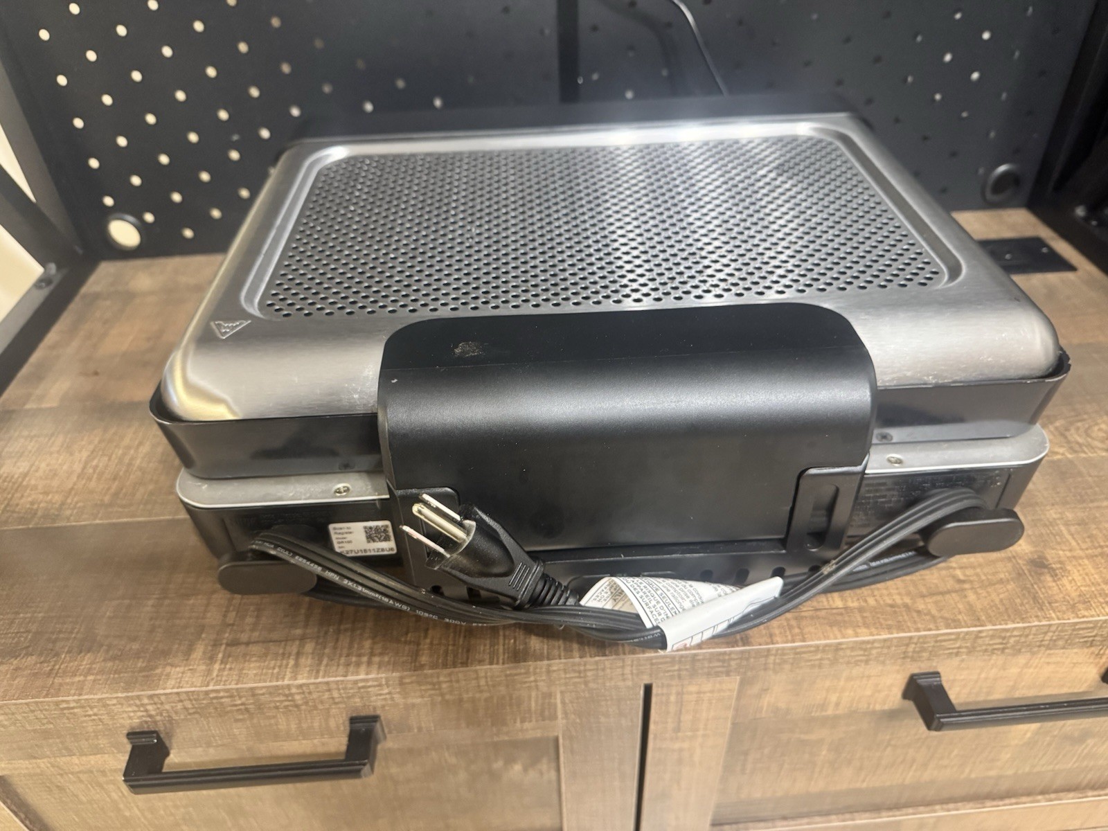 Ninja Sizzle Indoor Electric Grill GR100 Nonstick Smokeless Countertop Grill