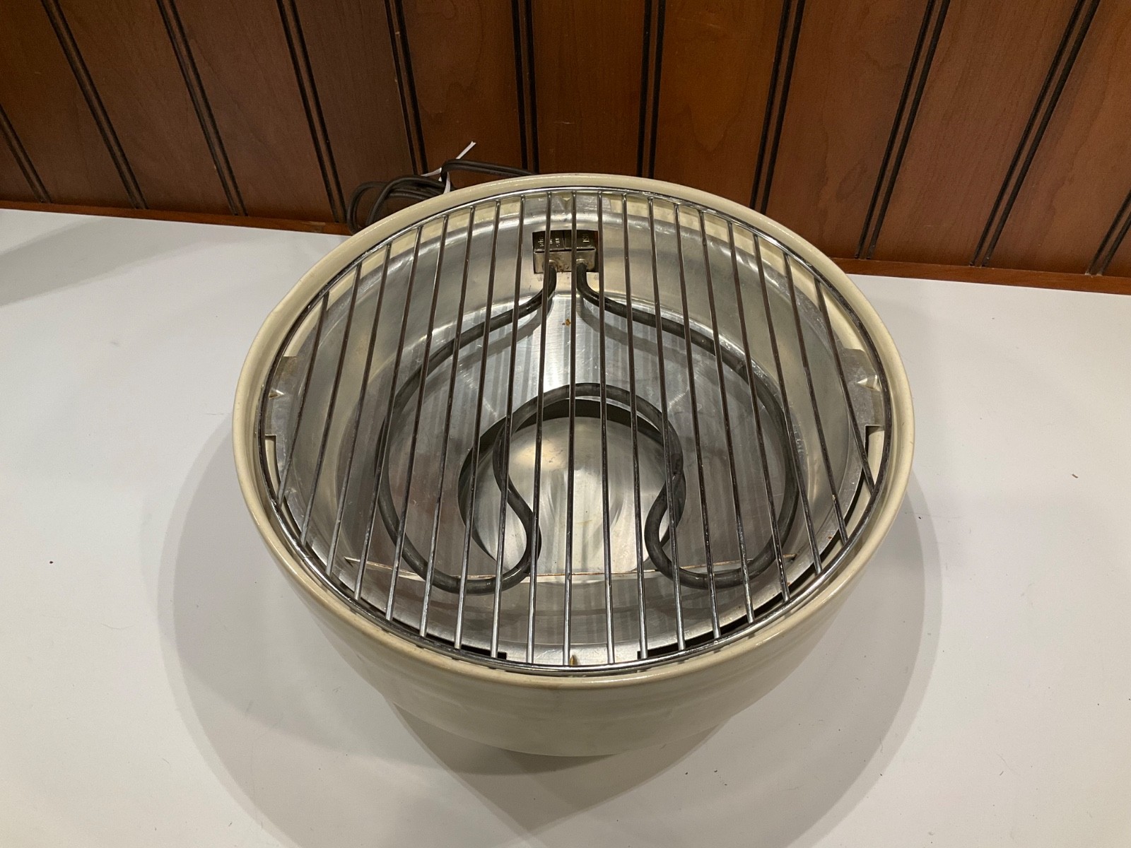 Contempra Indoor Electric Char B Que Grill Smokeless ECB-32 Stoneware Tan Base