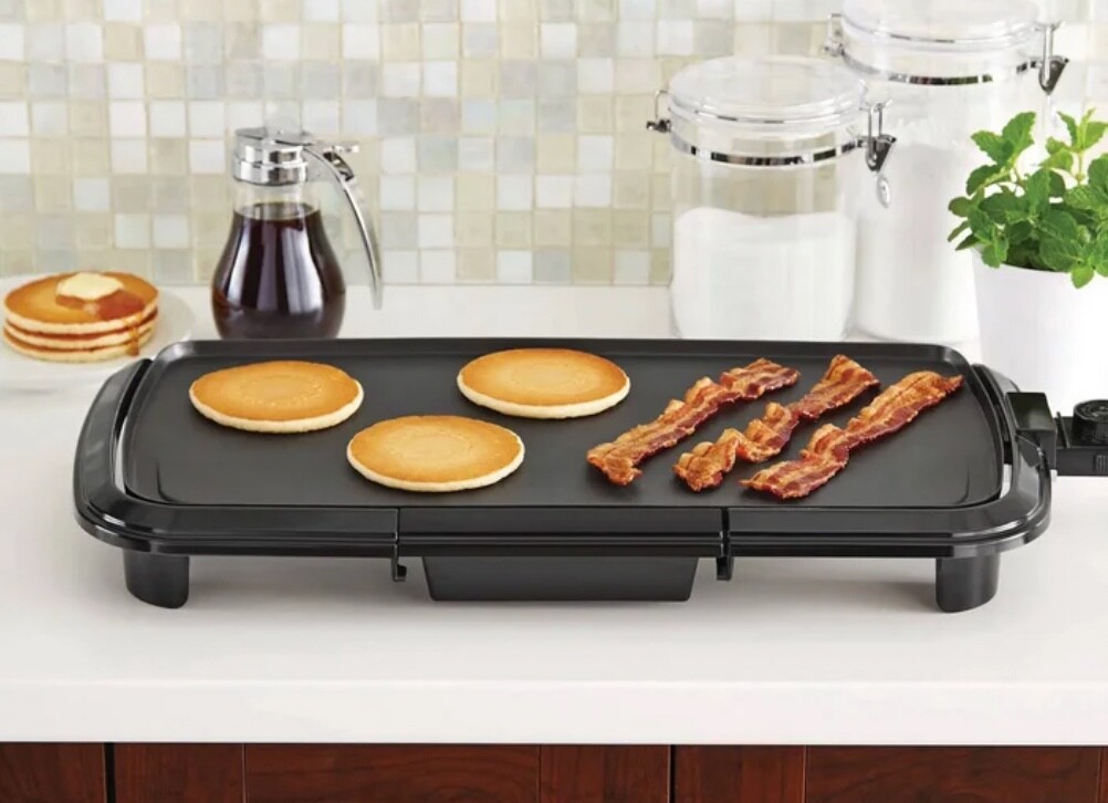 Mainstays Adjustable Temperature 20″ Black Griddle, Dishwasher-Safe