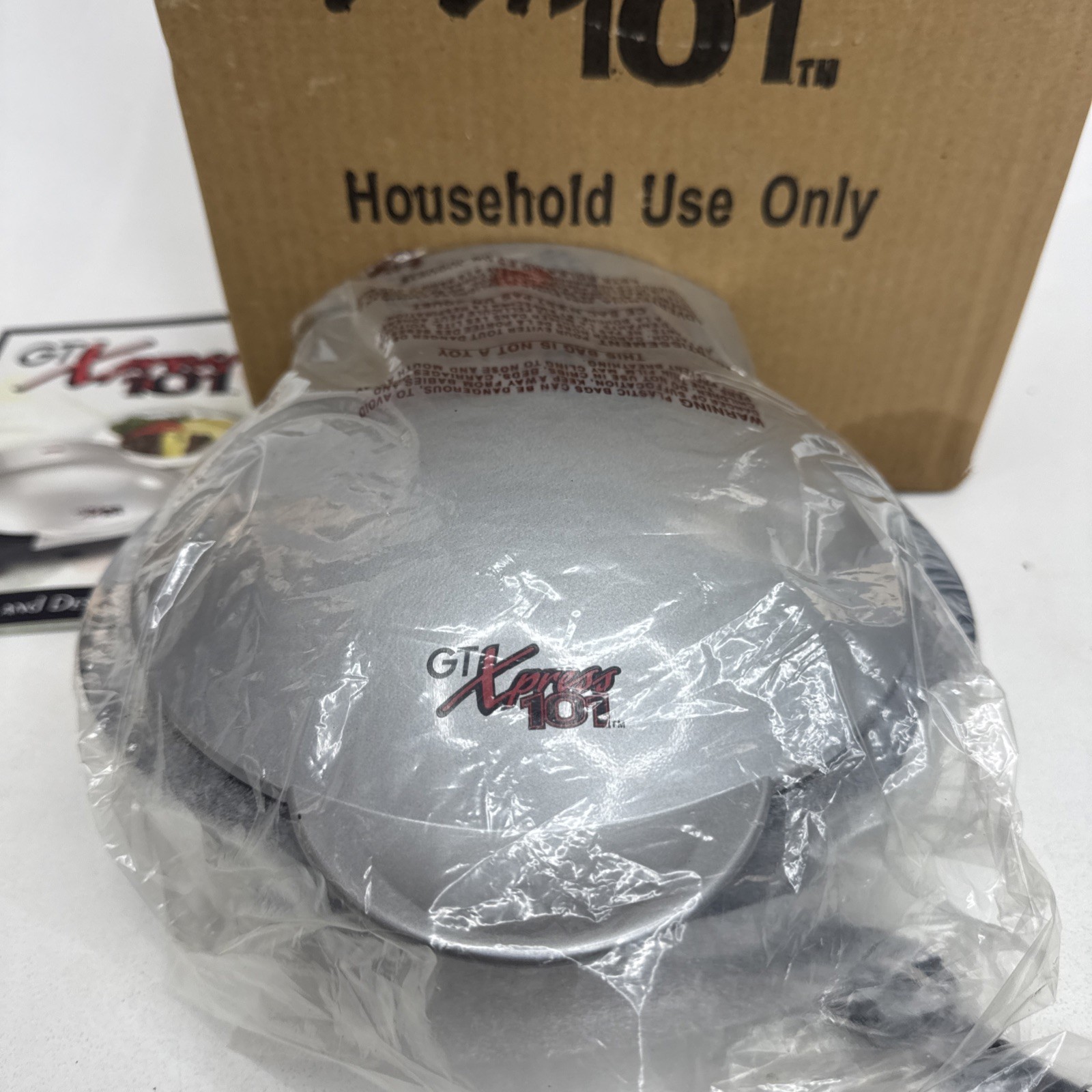 NEW GT Xpress Express 101 Non-Stick Indoor Grill Omelet Dessert Maker + Items