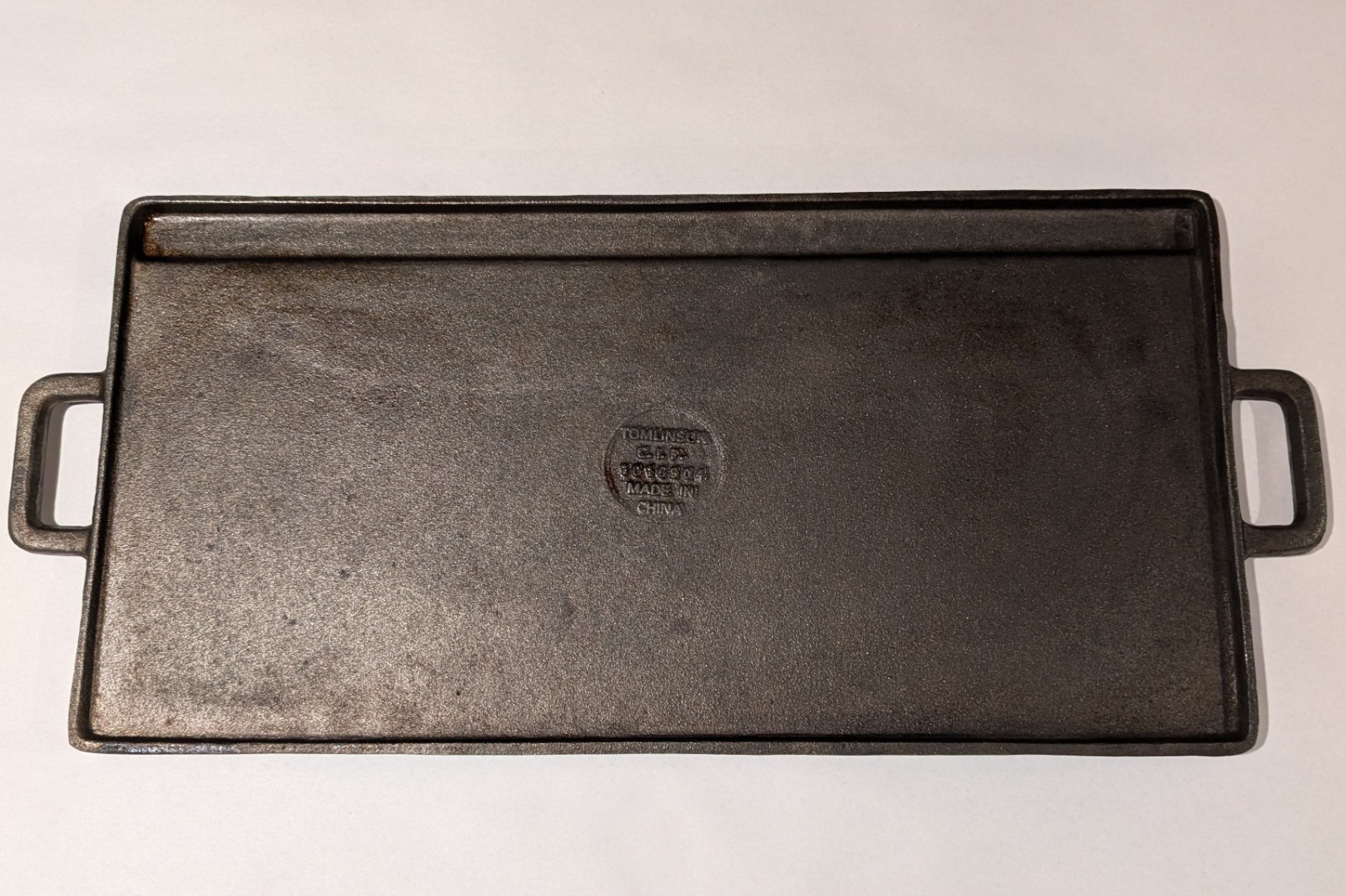 Tomlinson 18″ Reversible Cast Iron Griddle Double Burner Flat & Grill 1016904