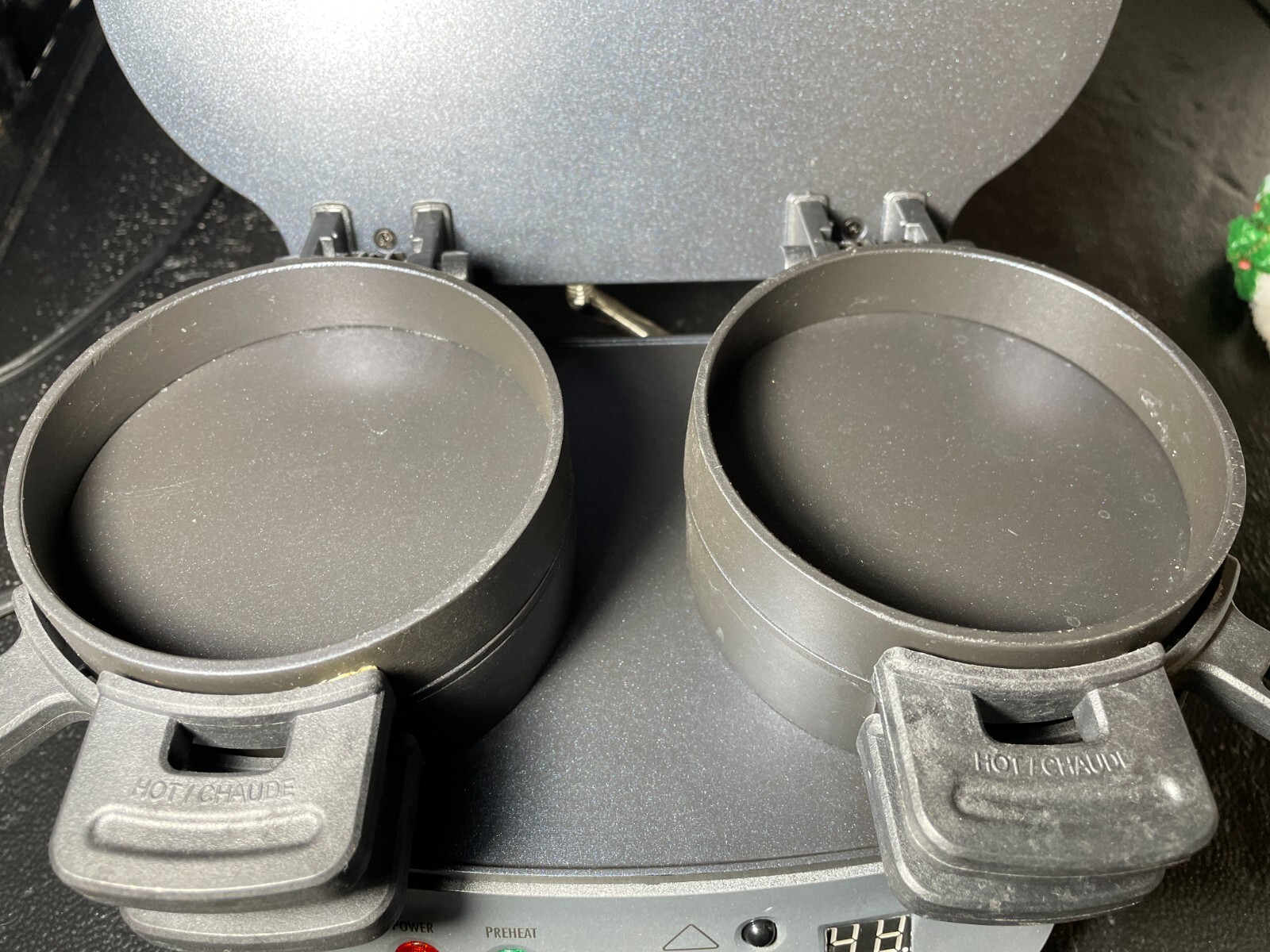 Hamilton Beach Dual Breakfast Sandwich Maker Model #25490A