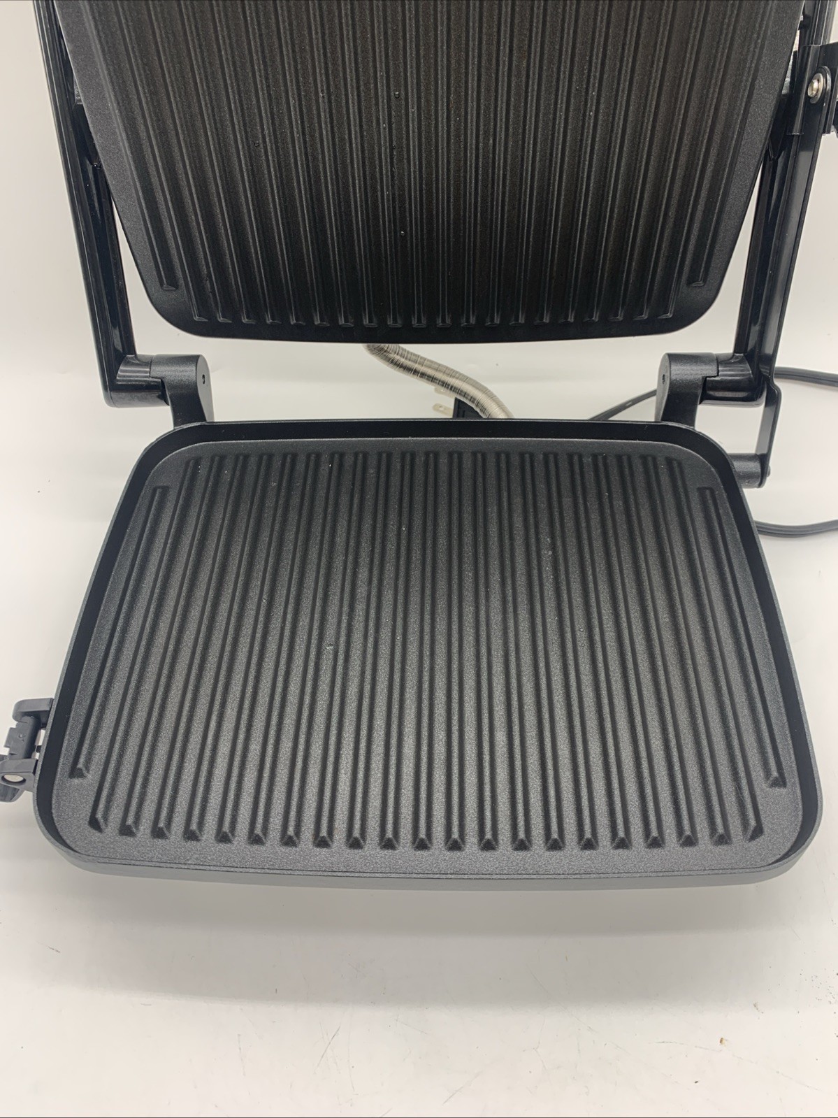 Hamilton Beach 25460z Panini Press Gourmet Sandwich Toaster Silver and Black