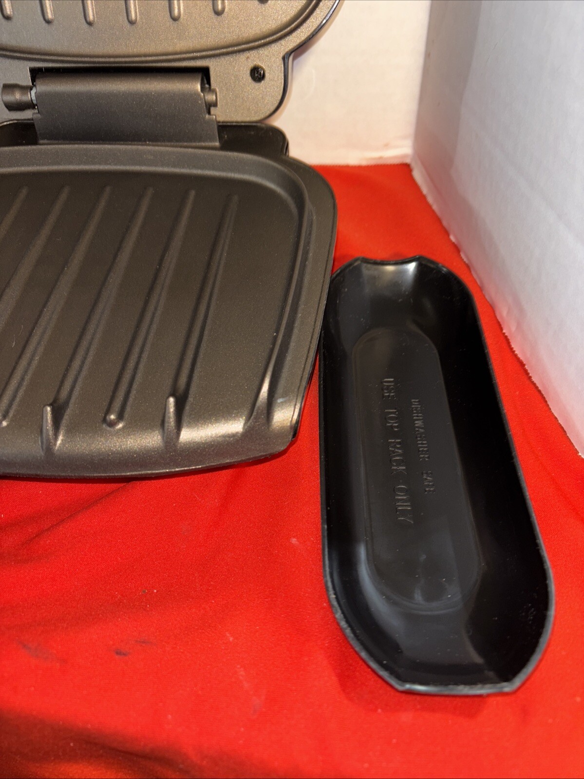 George Foreman GR136B Classic Black 2 Serving Panini Press Plate Grill Griddle