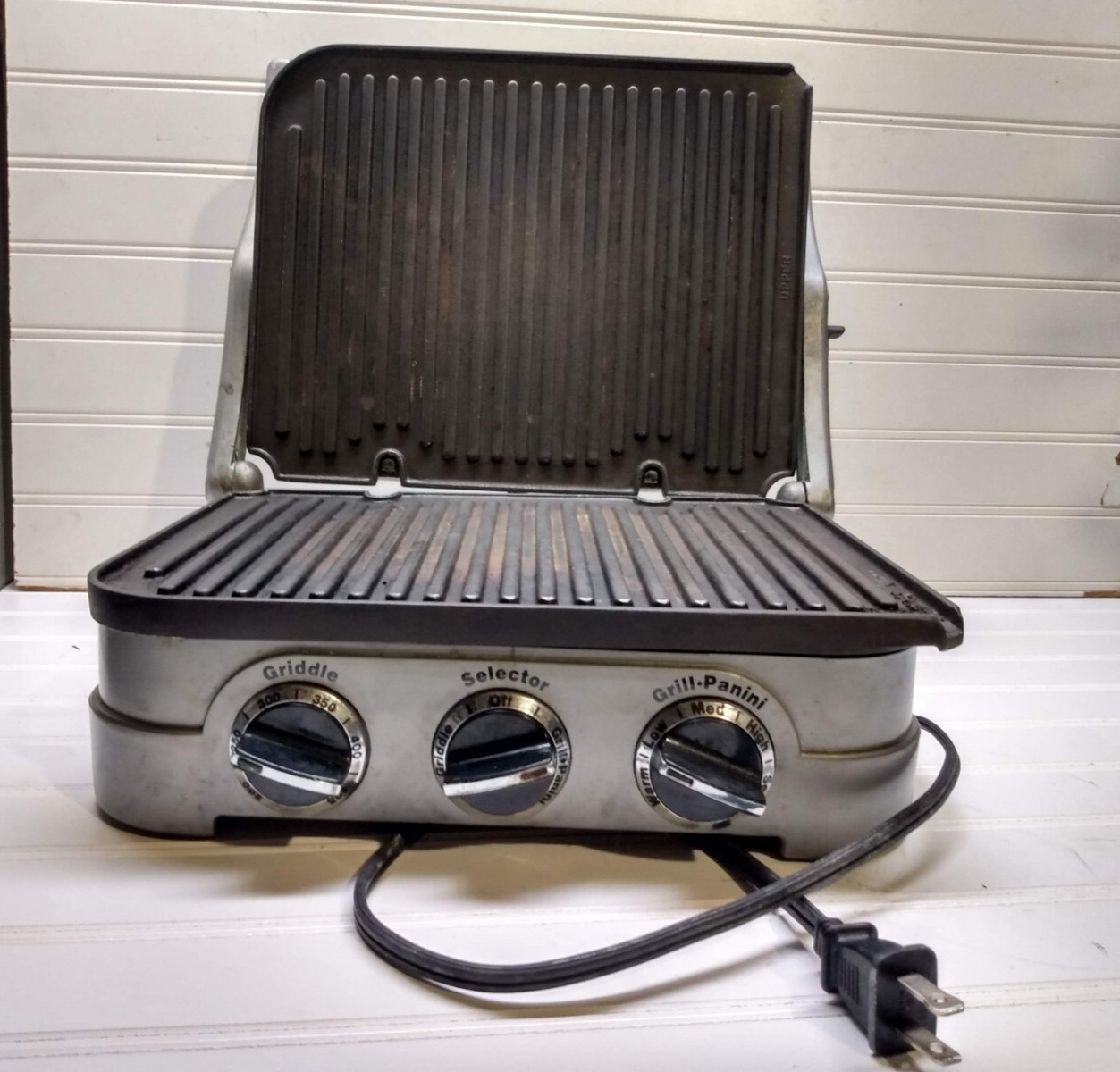 Cuisinart Griddler Non Stick Grill Griddle Panini Cheese Sandwhich Electri Maker