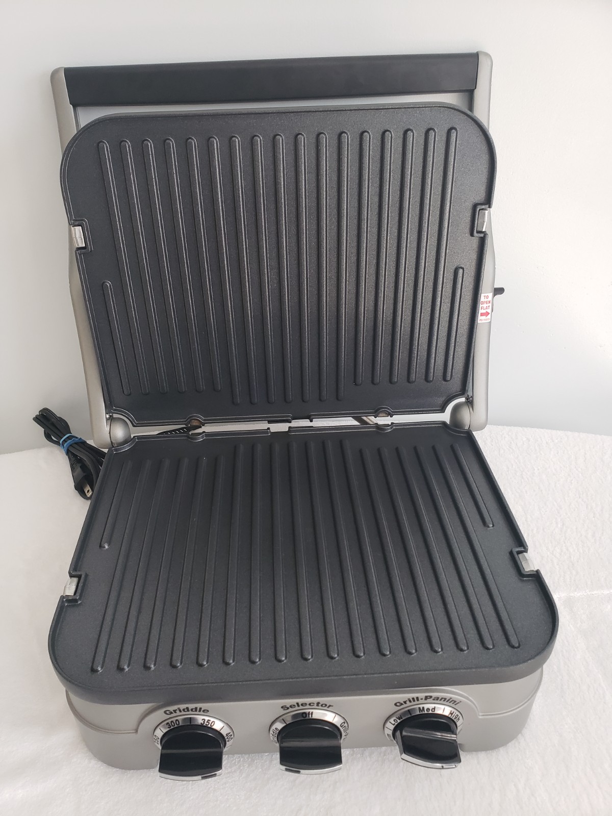 Cuisinart 5 in 1 Grilling, Sandwich/Panini Maker & More, Indoor Grill $89