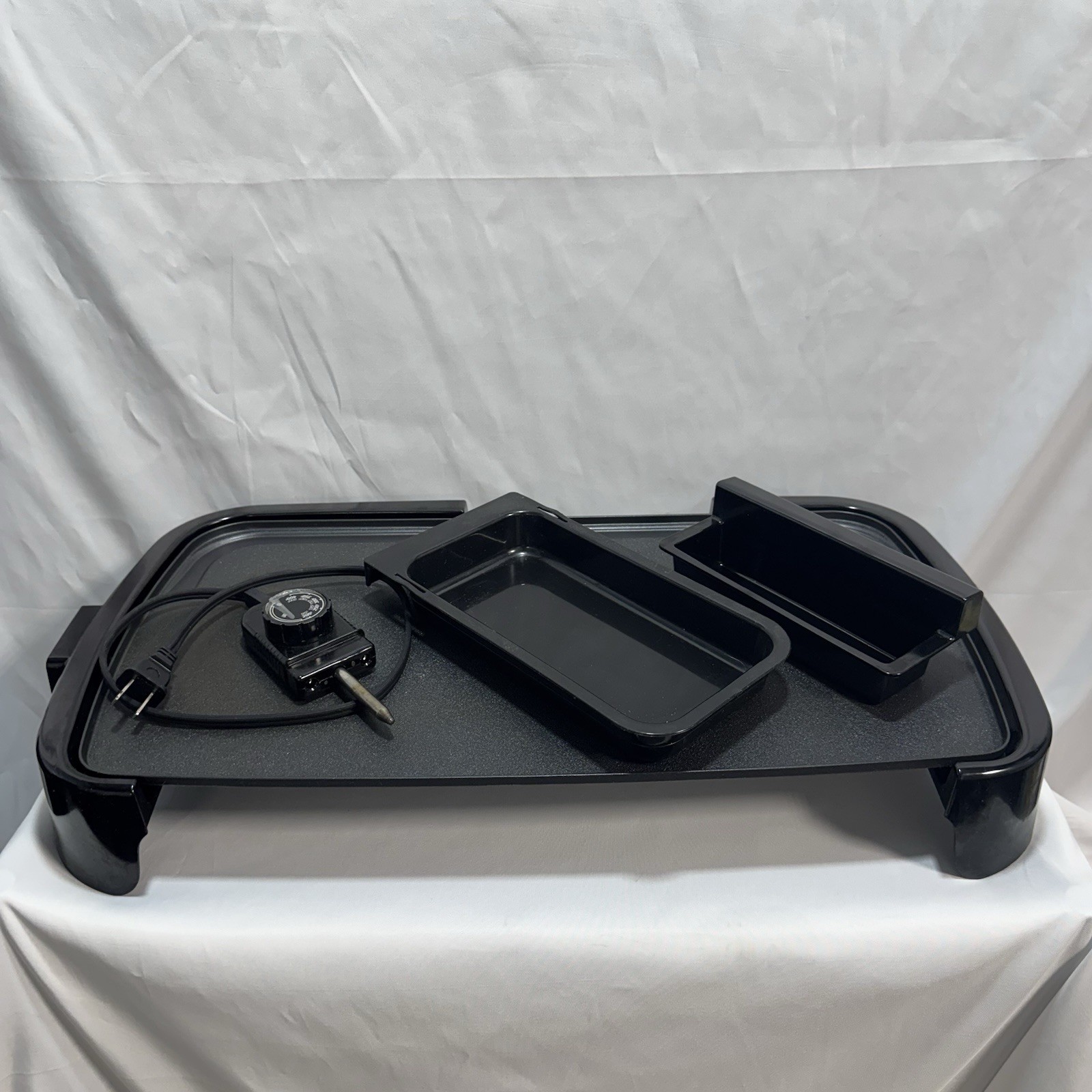 BLACK+DECKER 8-Serving Nonstick Electric Griddle, Temp Control, Drip Tray