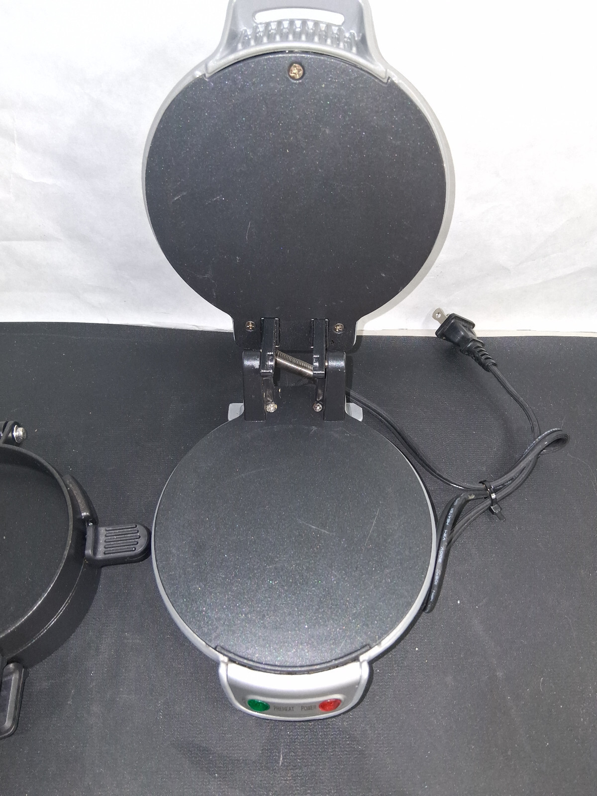 Hamilton Beach Breakfast Sandwich Burger Patty Press Maker ST29