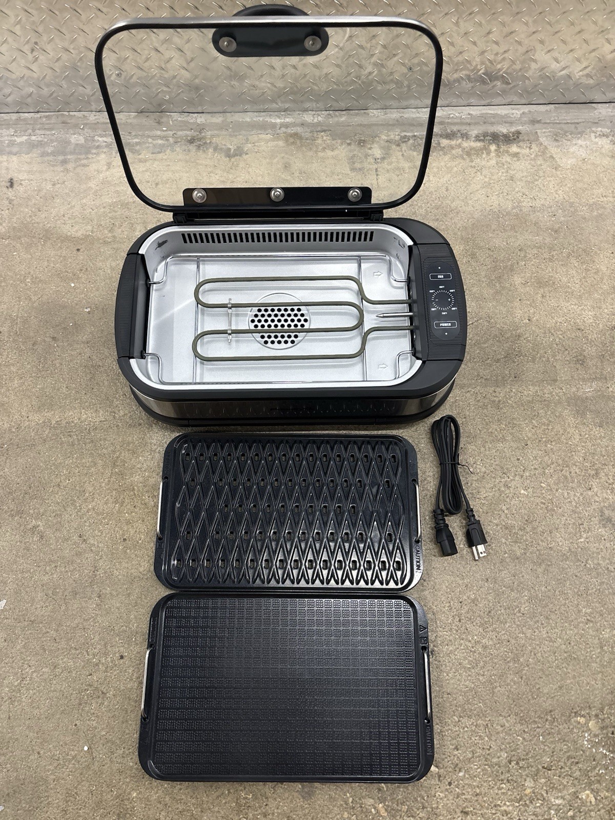 Power XL Indoor Smokeless Grill • Model: PG-1500FDR- Used – 1500W / No Box
