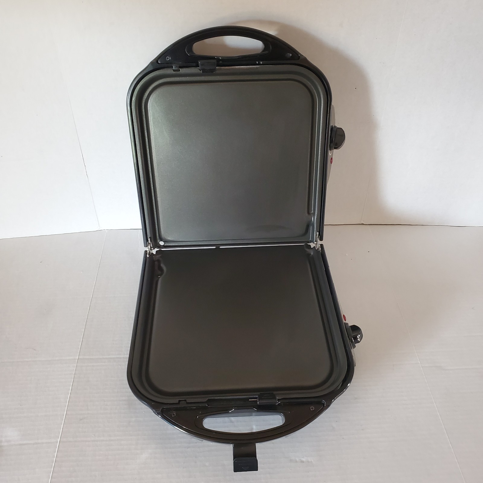 Rival GRF-400 Fold ‘n Store Electric Griddle 1500W Non-Stick Dual Zone Test