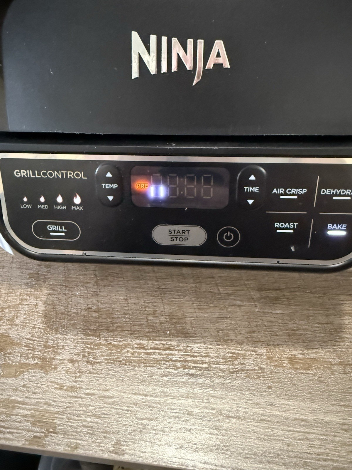 Ninja AG301 Foodi 5-in-1 Indoor Grill, Air Fry, Roast, Bake And Dehydrate In EUC
