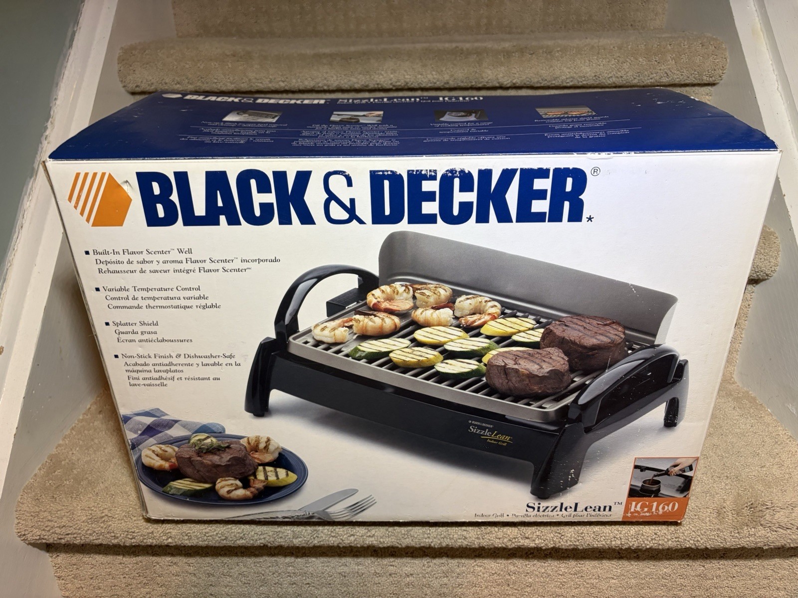 Vintage Black And Decker Electric Indoor Grill Griddle SizzleLean IG160 NEW READ