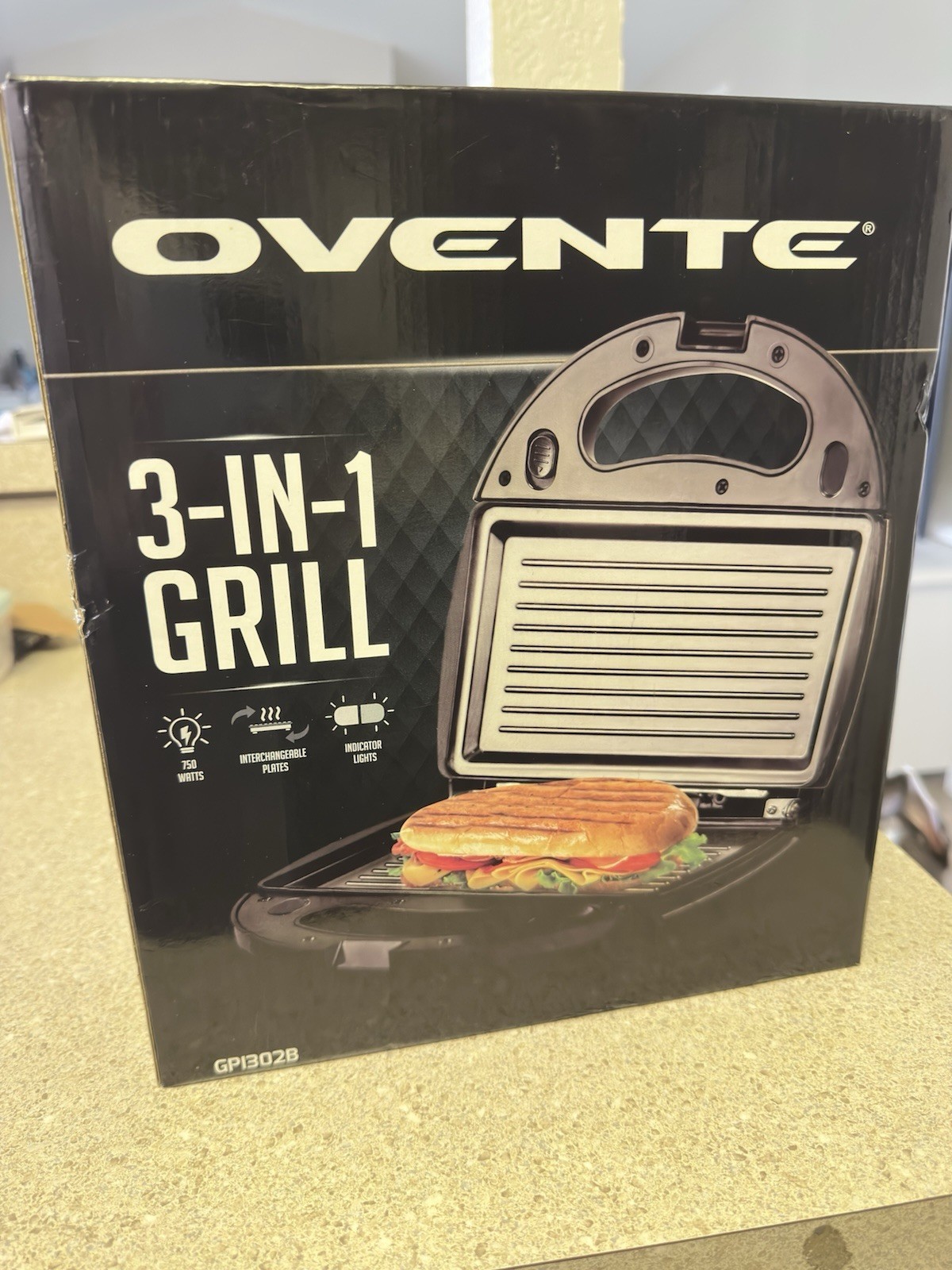 Ovente GPI302B 3-in-1 Indoor Electric Grill Sandwich Waffle Nonstick