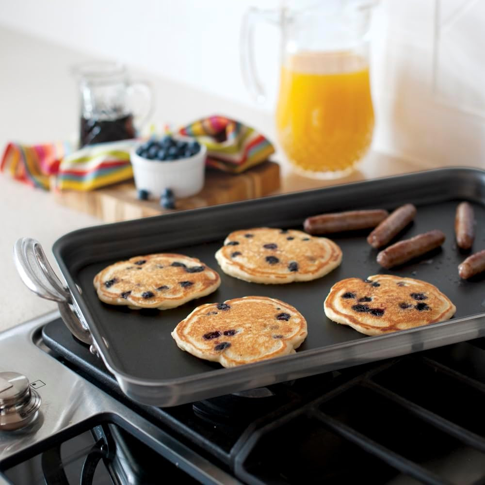 Double Burner High-Sided Formed Griddle with 2 Oven Hot Pads