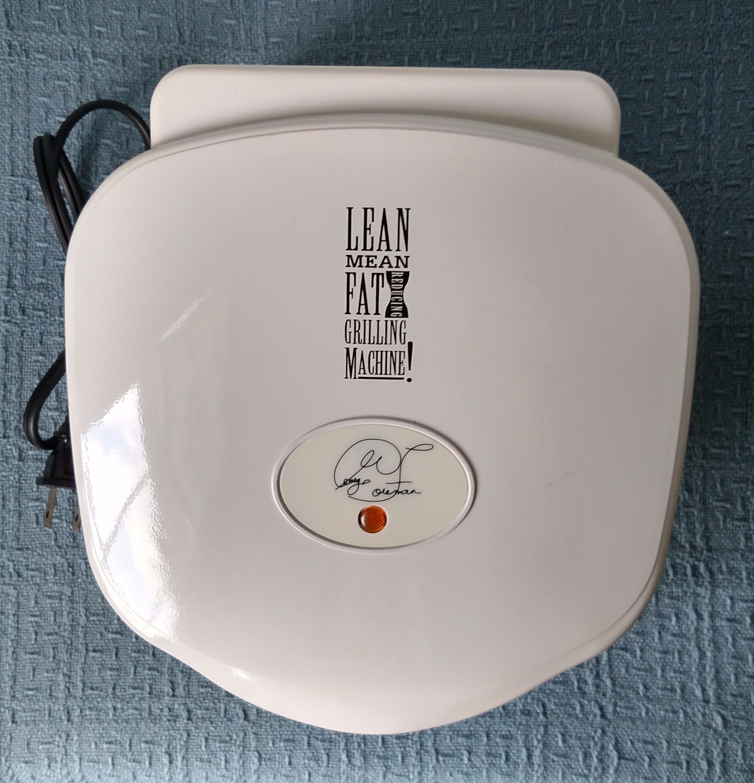 GEORGE FOREMAN Grilling Machine(s) ~ GR-10A ~ White ~ 120V, 760W ~ Drip Tray
