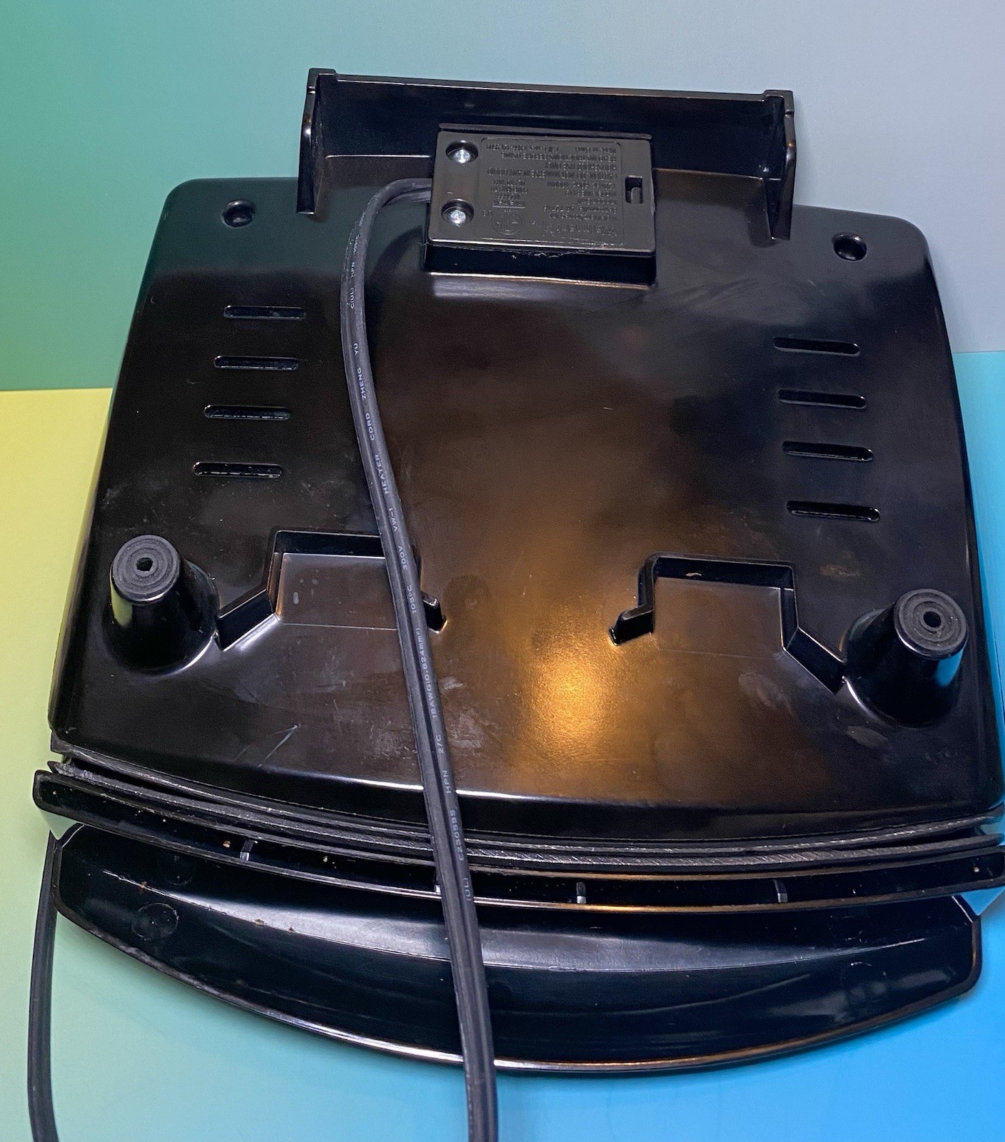 Mainstays Indoor Grill Pre-owned Complete w/t drip pan Non-Stick, space Saving