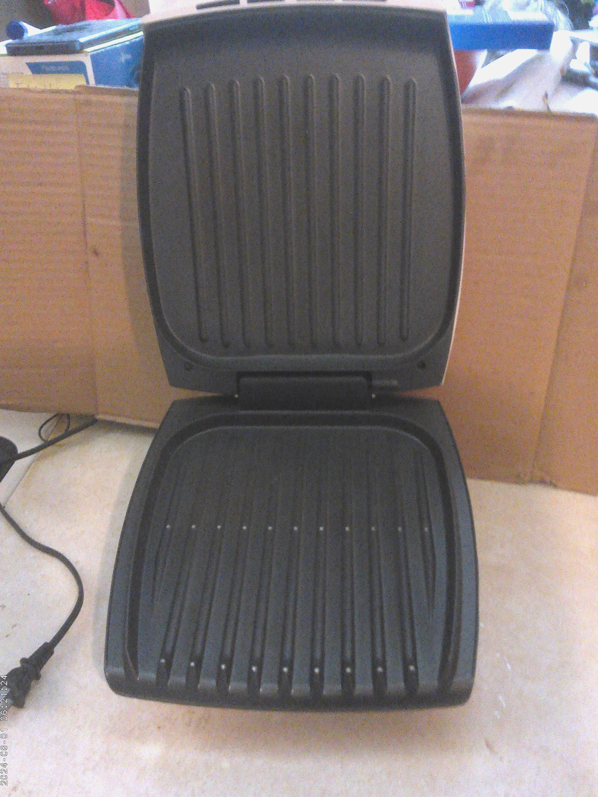 GEORGE FOREMAN GR-26 CB LEAN MEAN FAT GRILLING MACHINE 1000W, LIGHTLY USED