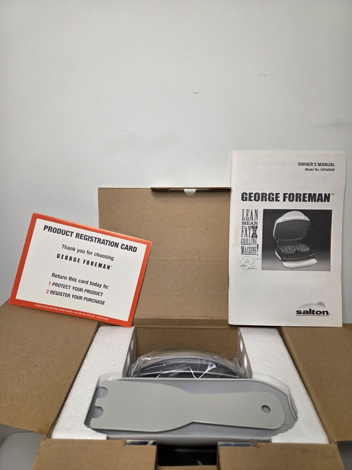 ​George Foreman Lean Mean Fat Reducing Grilling Machine Blue GR10ABWI New In Box