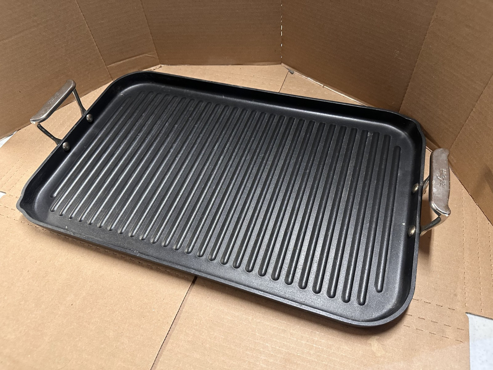 ALL-CLAD 13×20 Non-Stick Double Burner Griddle DS07 – EXCELLENT – FREE SHIPPING!