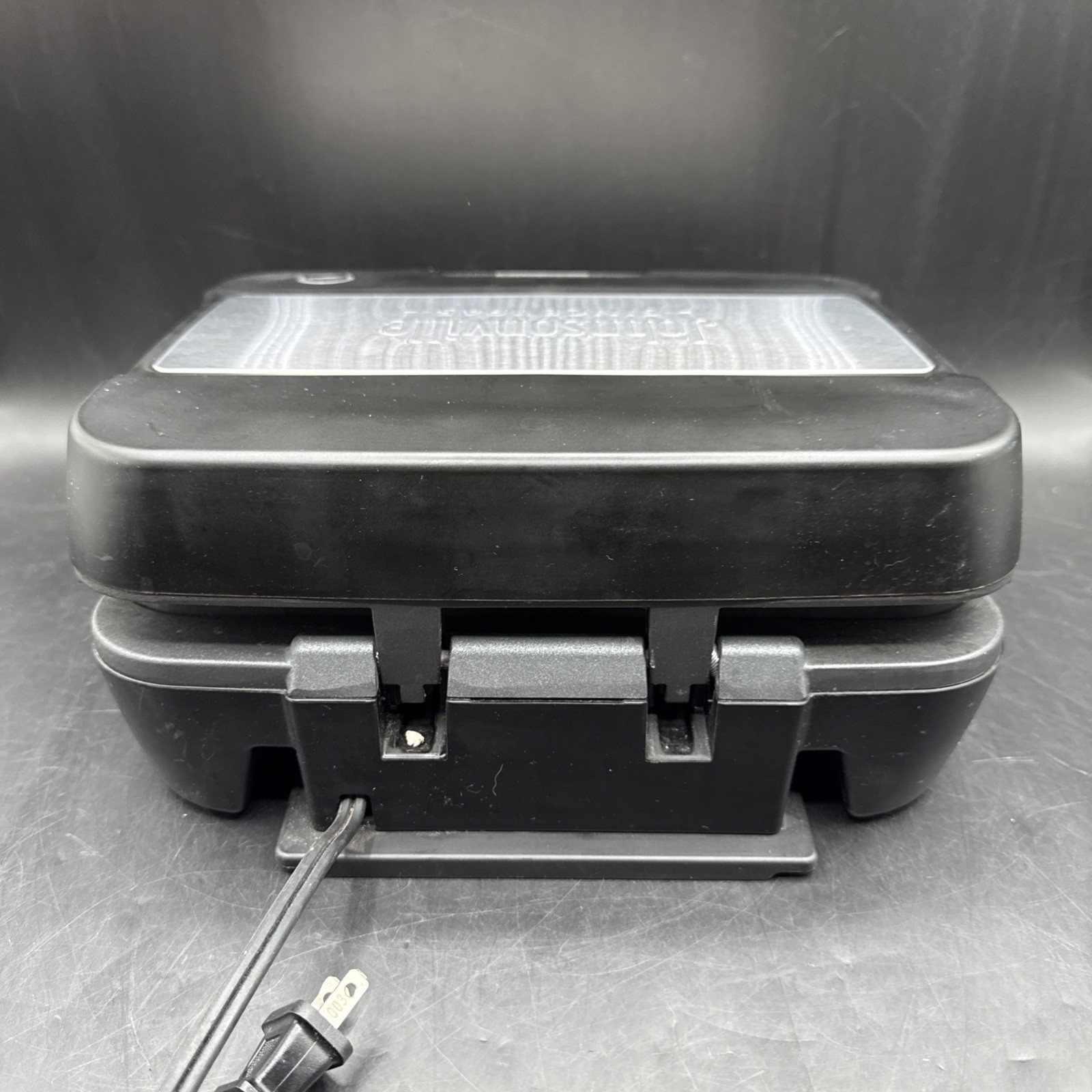 Johnsonville Sizzling Sausage Grill Plus 3 in 1 Indoor Electric Grill BTG-500